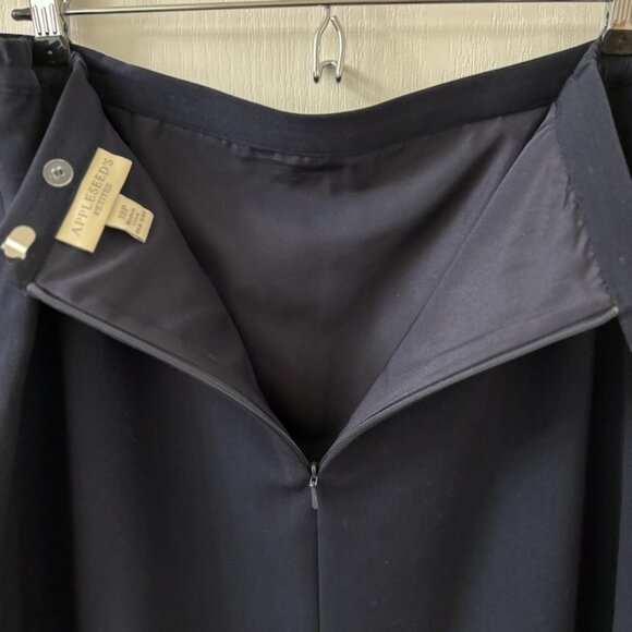 Appleseed's Navy Blue Skirt, 18P - Picture 5 of 8